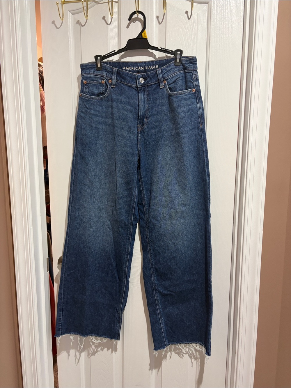 American Eagle Outfitters Wide-Leg Cropped Jeans in Dark Blue Denim